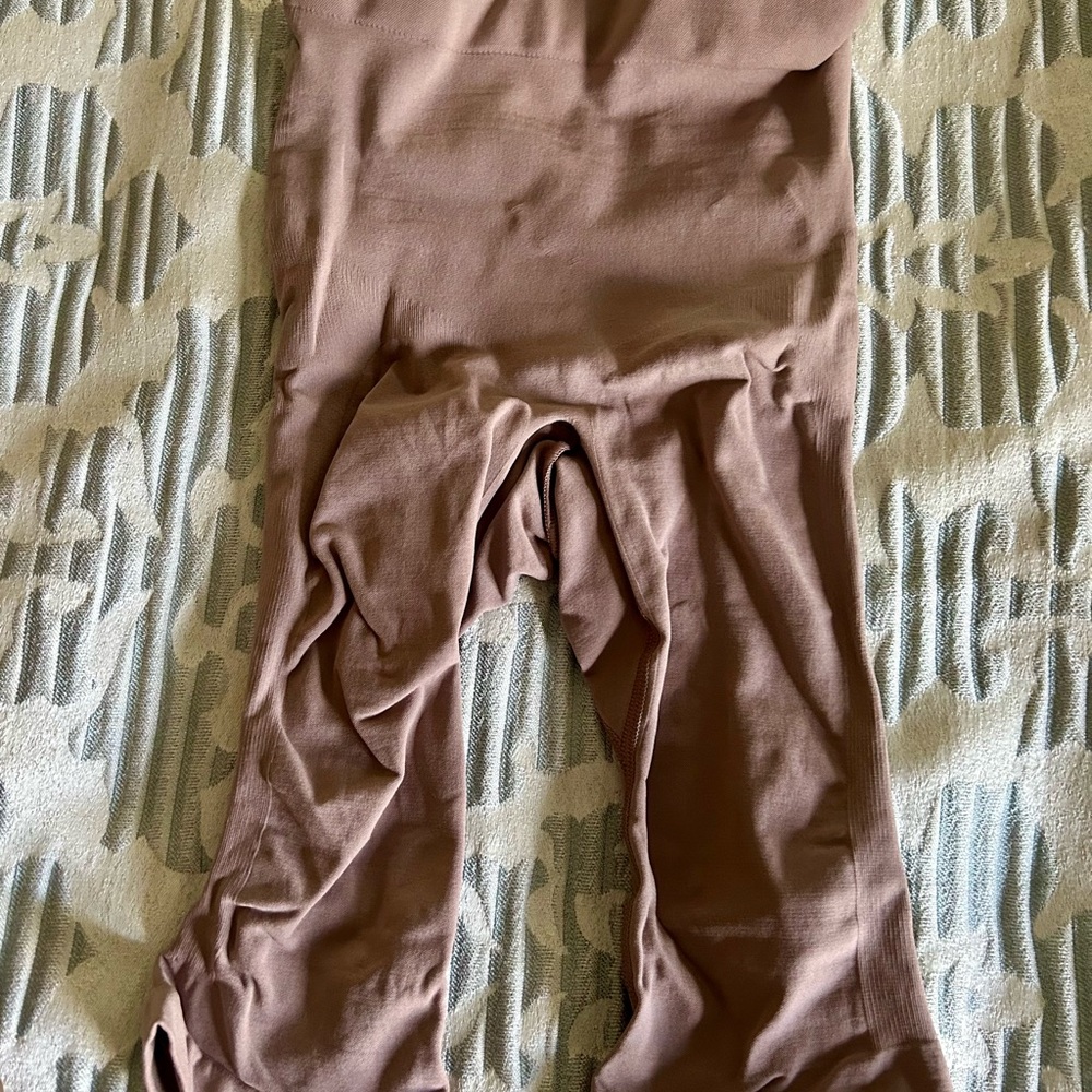 SKIMS Tan shaping shorts